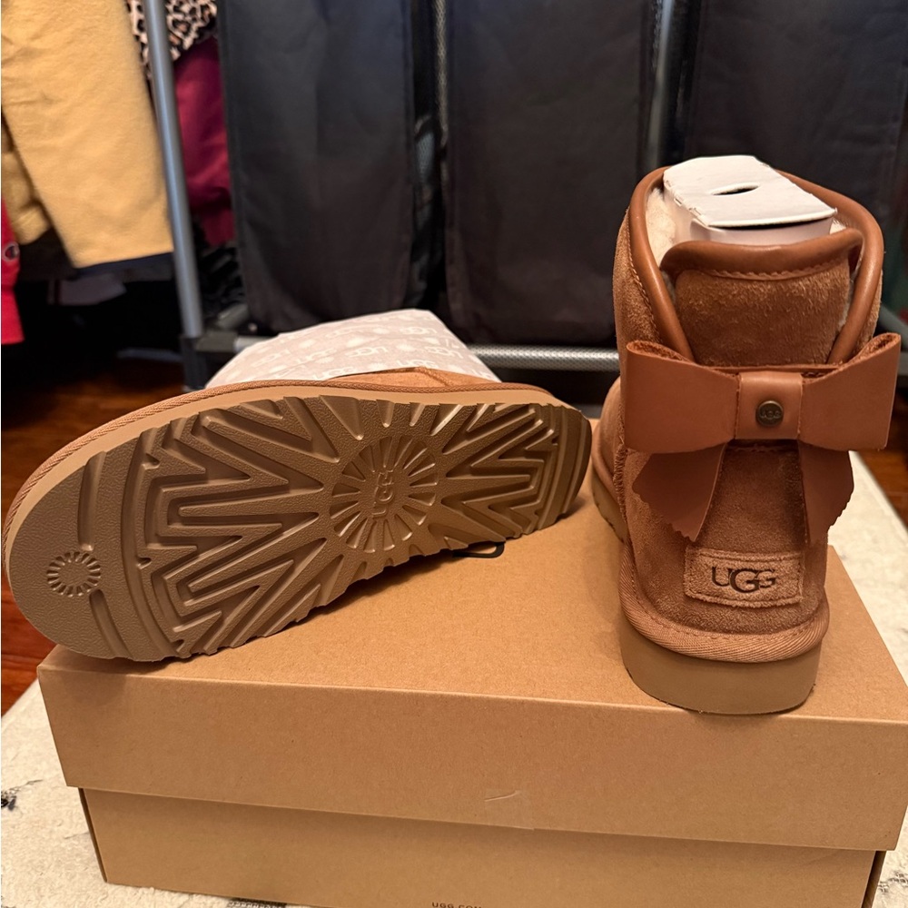 UGG Women Tan Boots with Leather Bow Accent